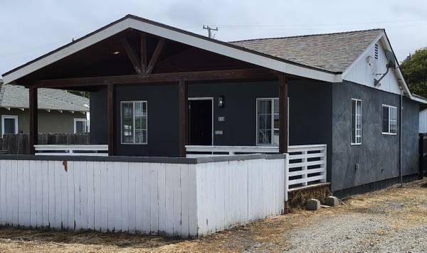 $2,200 / 2br - 632ft2 - 318 South K (Lompoc)63663819480577121