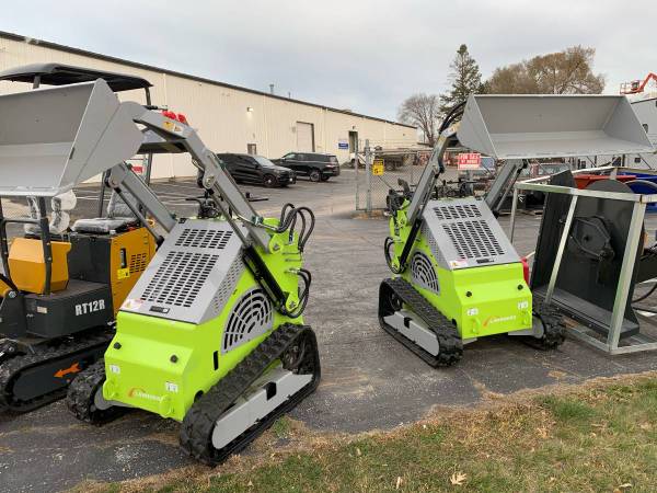 MINI COMPACT SKID LOADER PRICED TO SELL 1