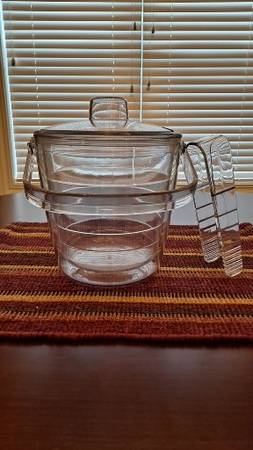 Clear Insulated Ice Bucket w/Handle & Tongs 1