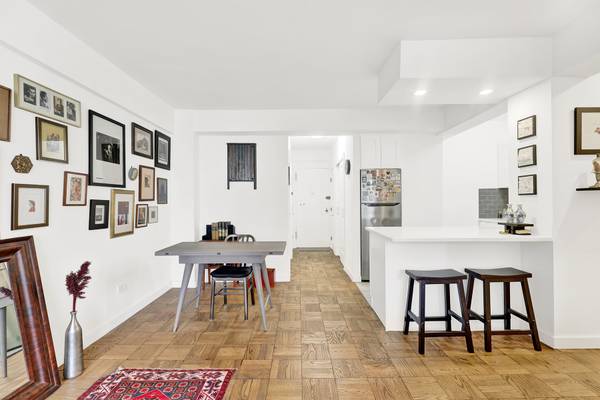 $3,950 / 1br - No Fee | Quiet, Spacious, Turtle Bay One-Bed / Doorman Building (Midtown East)63788856960897121