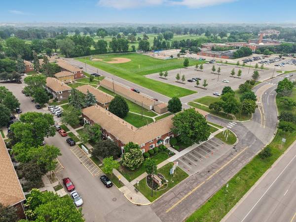 $1,410 / 1br - 520ft2 - 1 habitación, cocina comedor, acabados modernos en la cocina (1301 MN-7, Hopkins, MN)63868696835457124