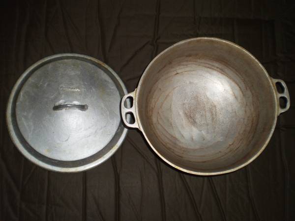 Cast Aluminum Pot, 9.5 inches diameter FREE 1