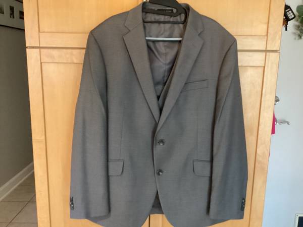 Men’s 3-piece Suit 1