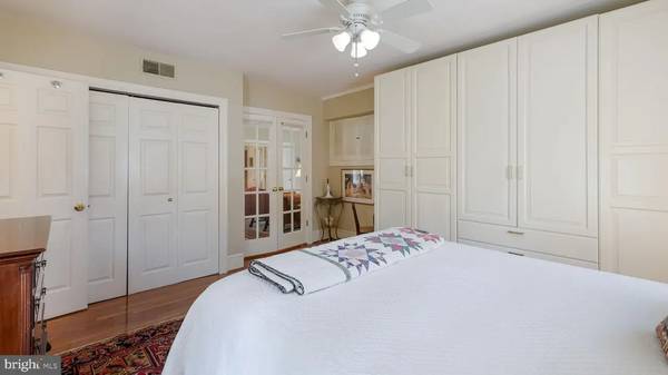 $1,799 / 1br - 910ft2 - Doylestown Borough living at its simplest! (Doylestown, PA)64024498815106123