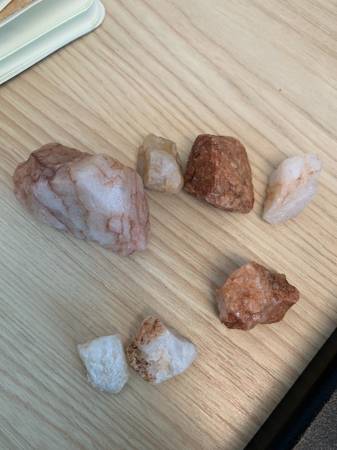 Jewelry out of stones 1