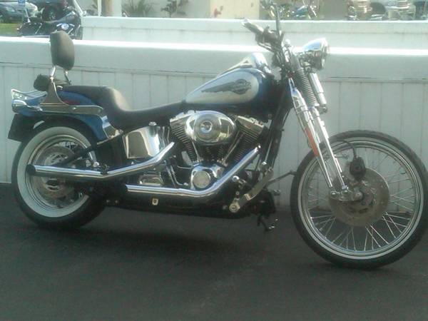 2005 Harley sofetail springer 1
