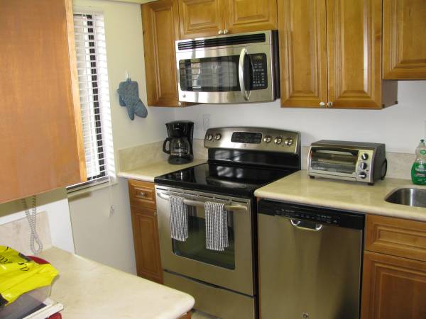 $1,795 FULLY FURNISHED APTS AVAILABLE NOW! (WEST PALM BEACH)64002014345219120