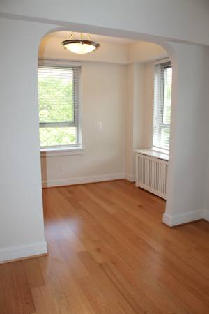 $2,395 / 1br - 706ft2 - The Delano: Southeast facing corner 1BR fully renovated with W/D! (Woodley Park)63896036520578122