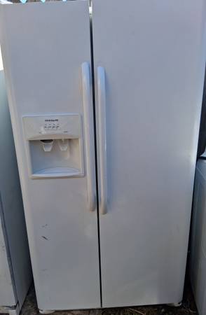 Refrigerator 1