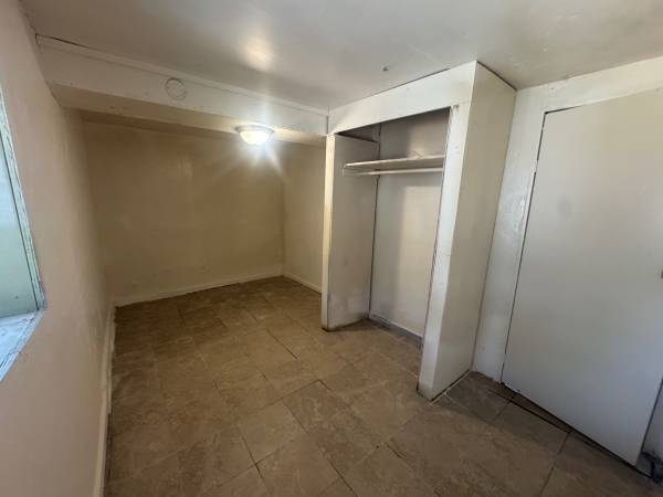 Bottom duplex, 2 rooms 1