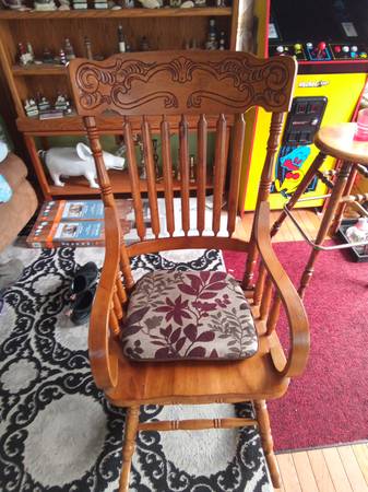 Solid wood Rocker 1