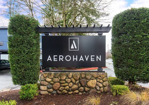 $1,727 / 2br - 945ft2 - 2 dormitorios, Garajes disponibles, Prohibido fumar (805 NE Kane Dr, Gresham, OR)63841708611201123