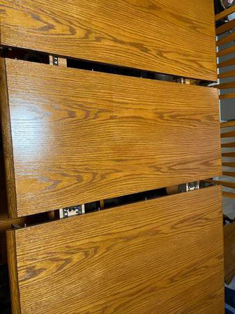 Expandable dining table with 8 chairs 1