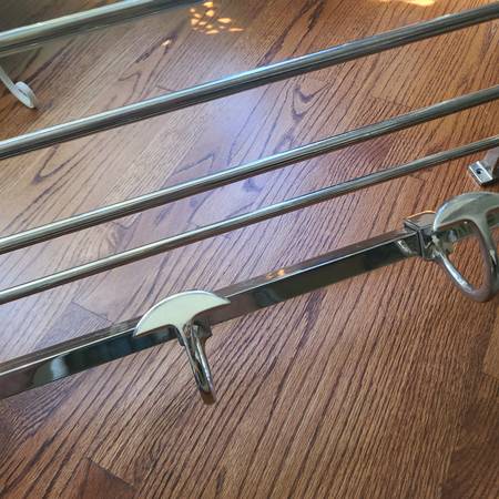 Pottery Barn Toalla de hotel Mercer Train Rack - $130 (Mukilteo)63471460766467121