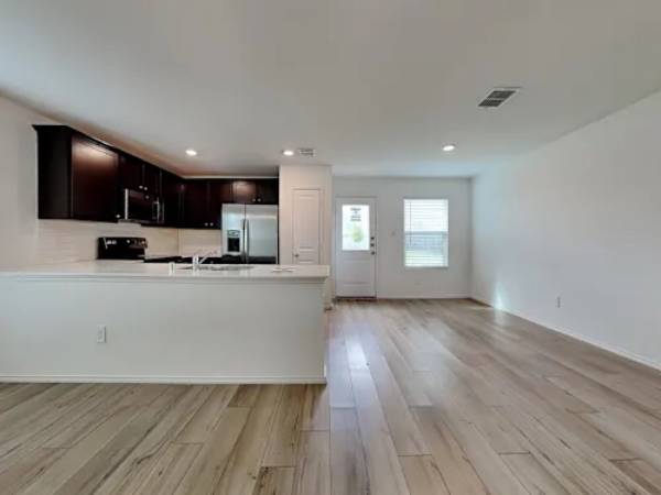 $1,100 / 2hab - 1040ft2 - ¡Ven a casa al confort! 2 habitaciones disponibles en alquiler, ¡mudate hoy mismo!! (Dallas)63867602328193124