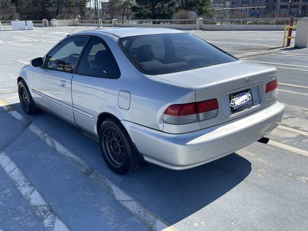 1998 Honda Civic EX 5 Speeds - $7,000 (Annandale)63618565285763122