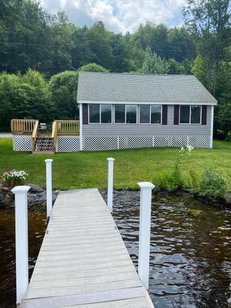 $1.300 / 2 dormitorios - 1000 pies² - Alquiler semanal de cabaña junto al agua (lago Franklin Pierce, Antrim, NH)63309768624897120