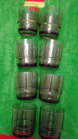 Tupperware Glasses 1