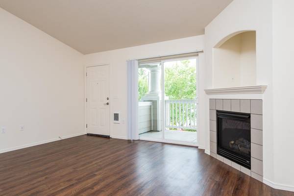 $1,516 / 1br - 645ft2 - $1,000 Off 1st Month's Rent on Select Apartments! Call for Details. (Wilsonville - I5, 205, Tigard, Oregon City, T)63831326308611121