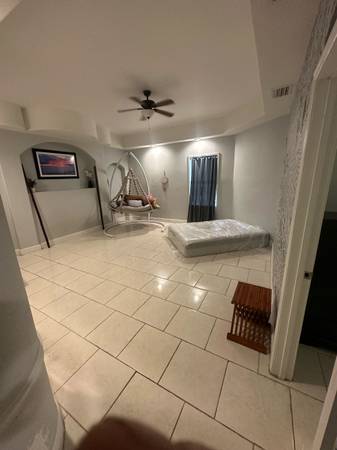 $1,800 / 1br - 1200ft2 - MASTER PENTHOUSE CASITA RETREAT (private appartment style room in sharred house) (Tampa)63991086444291120