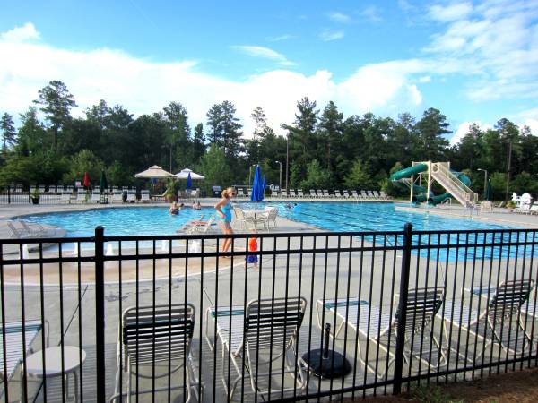 $850 / 1br - Suite principal amueblada (Durham)63685980162945121