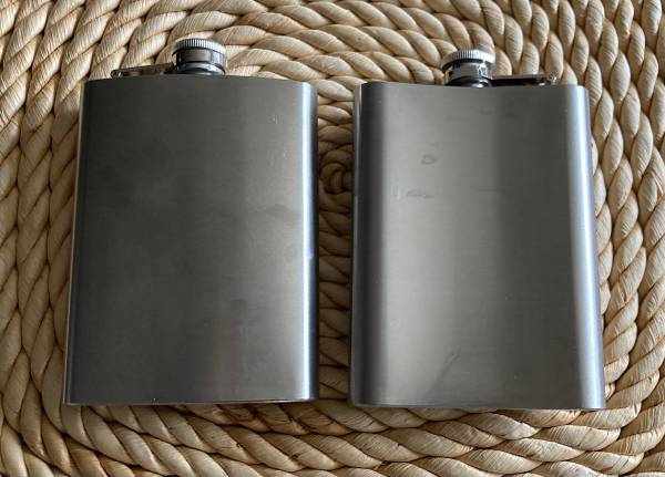 Set of 2 Hip Flasks 1