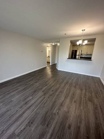 $2,450 / 2br - 1040ft2 - Fitness Center, Dog Park, Secure Access (180 Woodbury St, Manchester, NH)63656228002305123