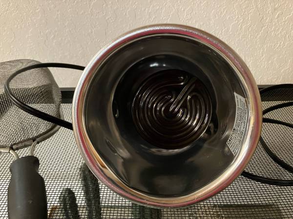 10 Gallon Glass Reptile Terrarium Setup - $100 (Kirkland)63470797425795121