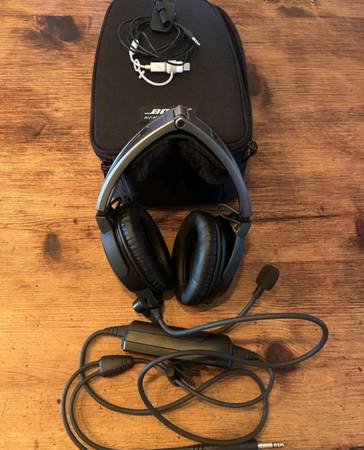 Bose A20 aviation headset w/ Bluetooth 1