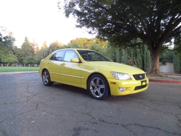 2002 Lexus IS 300 Base 4 puertas Sedán - $9.995 (Best Price Auto Sales)63478635394563122