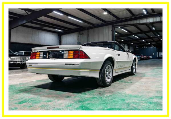 1988 Chevrolet Camaro Iroc Convertible / TPI 305 / 700R4 / AC / 65K Mi - $23,50063622447535875121
