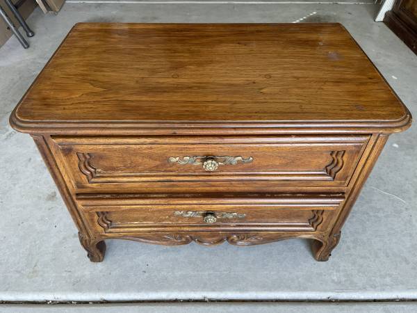 Drexel End Table 1