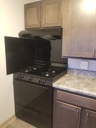$1,476 / 2br - 950ft2 - Armarios Empotrados Amplios, Sala Comunitaria - Próximamente, Lavavajillas (5309 Riverdale Rd, Riverdale Park, MD)63896155631875123