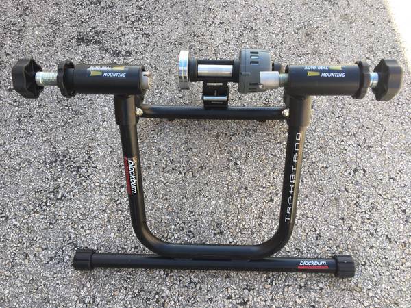 Blackburn Trakstand Mag Ultra Bike Trainer 1