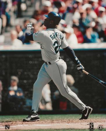 Ken Griffey, Jr. Seattle Mariners 8x10 Color Glossy Photo 1