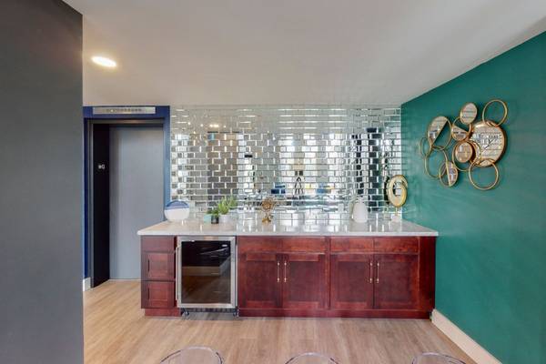 $1,425 / 2br - 860ft2 - Smoke-Free Building, On-Site Maintenance, 2 Bed (7 Dorchester Drive, Pittsburgh, PA)64013532966914121