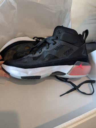 Brand New Jordan's, Girls/women's Pink 1