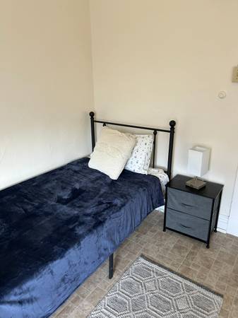 $850 Quiet SRO available-Amazing Location-Financial District (north beach / (San francisco)63879905082883121