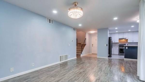 $1,750 / 2br - 1335ft2 - Comfortable house for rest (9949 Maya Linda Rd UNIT 36 San Diego, CA 92126)63876483985667123