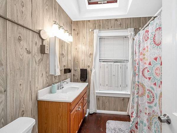 $1,450 / 3br - 2024ft2 - Updated 3 Bed 2 Bath with Stainless Steel Appliances! (Nashua, NH)63656212338435123