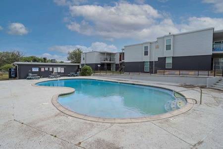 $1,400 / 2br - 970ft2 - Patios / Balconies, Playground, Dallas Community Lighthouse (7526 Hunnicut Rd, Dallas, TX)63622615662721121