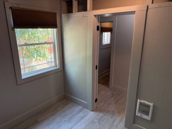 $1,550 / 2br - 2 Bed, 1 Bath, Fenced Yard, New Laminate Flooring, Free Applications (Lebanon)63851765505793123
