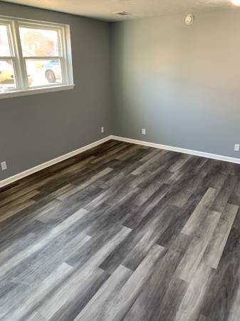 $1050.00 / 2br - 725ft2 - Cozy 2 Bed/1 Bath Unit in Omaha | $1050/mo | Available 09/30/202564021006767745121