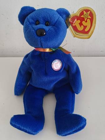 Ty Beanie Baby Clubby the Bear DOB July 7, 1998 ERRORS 1