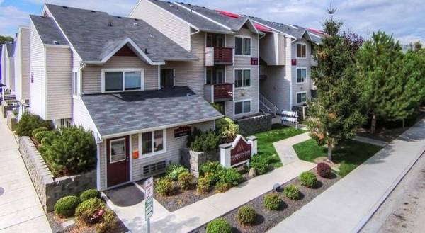 $1,180 / 1br - 527ft2 - Washer/Dryer In Unit, Air Conditioning Plus Ceiling Fans, Must See (Lusk District Boise)63981533983746123