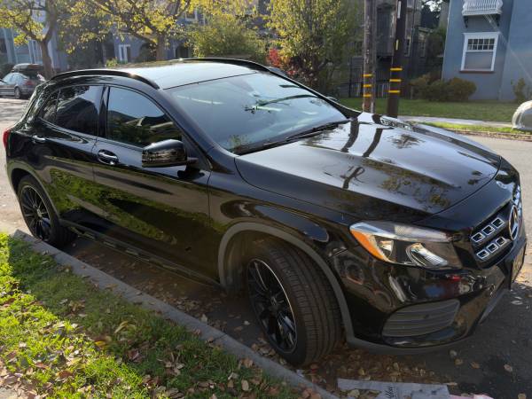 2018 Mercedes-Benz GLA 250 4MATIC – Clean Title – Well Maintained – Loaded 1
