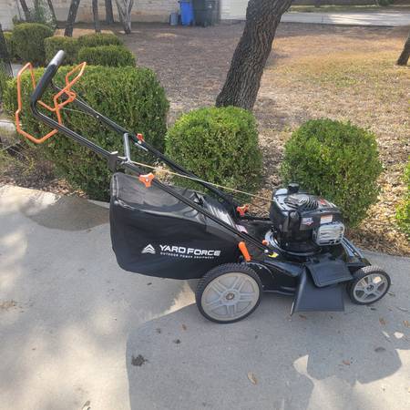 LAWN MOWER 1