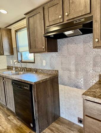 $39,900 / 2br - 2022 Commodore Mobile Home En Venta, Duncansville PA. (Duncansville, PA)63836543184387121