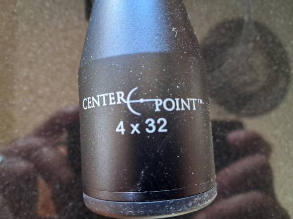 Crosman Centerpoint Optics 4x32mm Air Rifle Scope 1