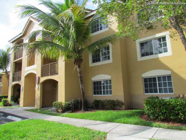 $1,955 / 2br - 1042ft2 - 2 Beds 2 Bath/  Resort community, Low Move in cost, Easy Qualification (West Palm Beach)64049278733443122